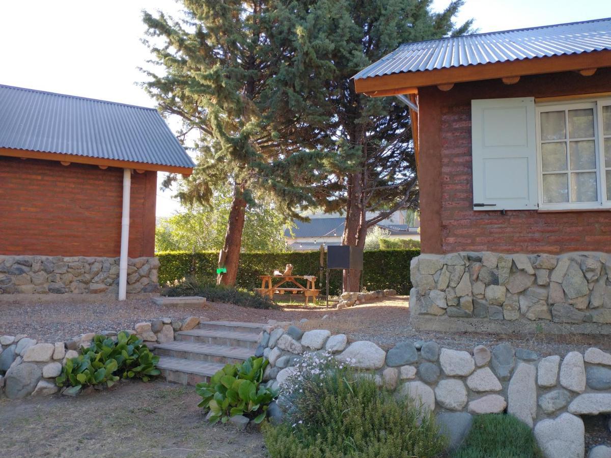 Cabanas Pyracantha Esquel Exterior photo
